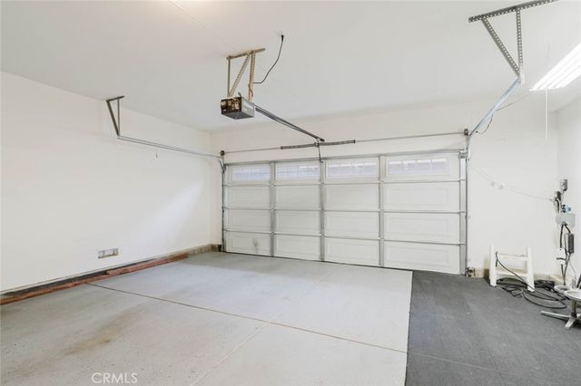 13714 Deane Lane, Sylmar, CA 91342