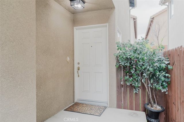 13714 Deane Lane, Sylmar, CA 91342