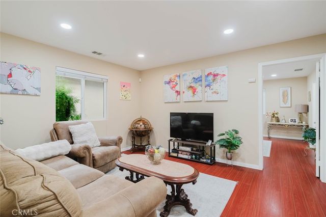 13714 Deane Lane, Sylmar, CA 91342
