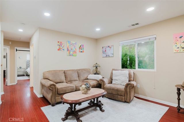 13714 Deane Lane, Sylmar, CA 91342