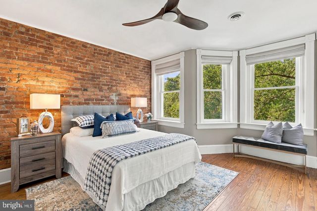 925 SOUTH CAROLINA AVE SE, Washington, DC 20003