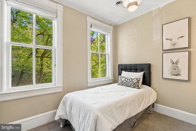 925 SOUTH CAROLINA AVE SE, Washington, DC 20003