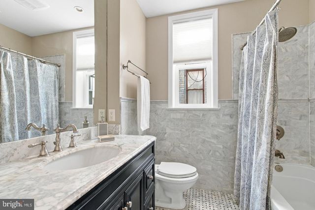 925 SOUTH CAROLINA AVE SE, Washington, DC 20003