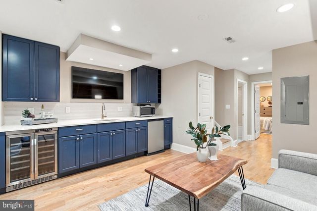 925 SOUTH CAROLINA AVE SE, Washington, DC 20003