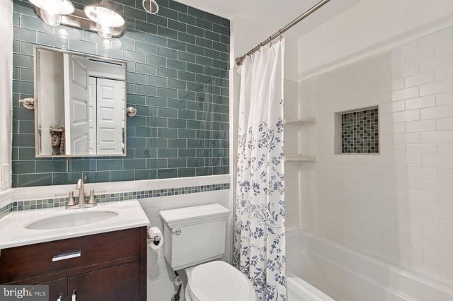 925 SOUTH CAROLINA AVE SE, Washington, DC 20003