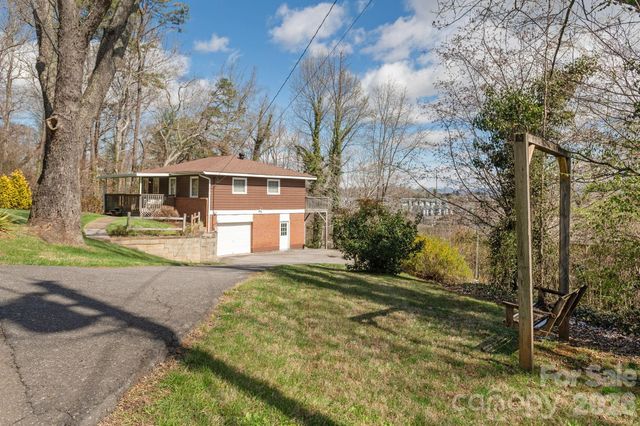 89 Stradley Mountain Road, Asheville, NC 28806