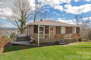 89 Stradley Mountain Road, Asheville, NC 28806