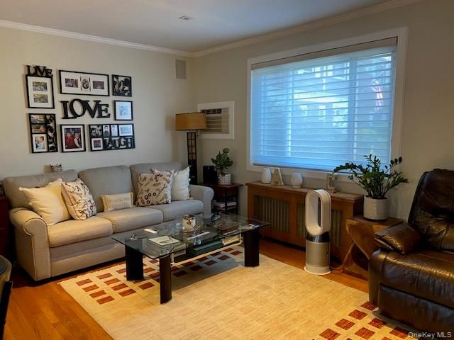 255-21 74th Avenue H-1, Glen Oaks, NY 11004