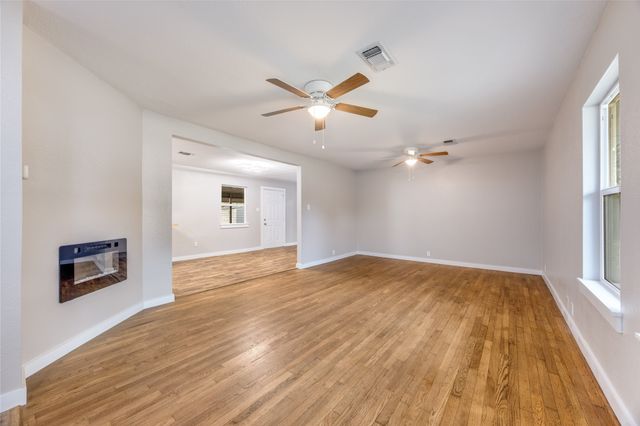 1402 N Ricketts Street, Sherman, TX 75092