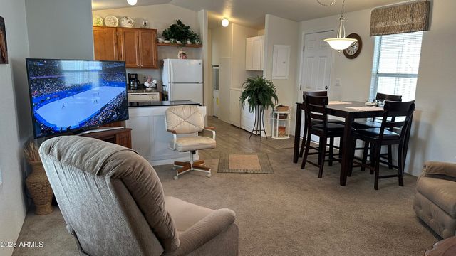 834 S Meridian Road 174, Apache Junction, AZ 85120