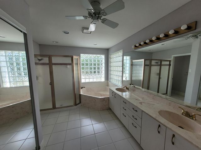 22260 Kettle Creek Way, Boca Raton, FL 33428