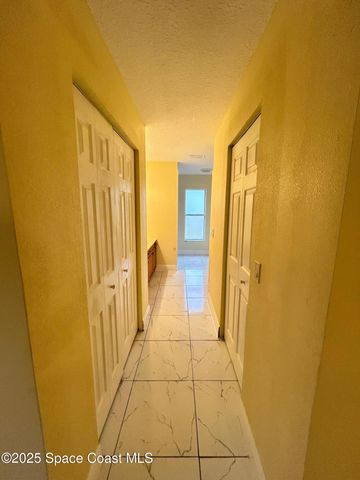 3266 Weyburn Avenue SE, Palm Bay, FL 32909