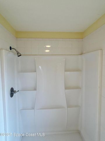 3266 Weyburn Avenue SE, Palm Bay, FL 32909