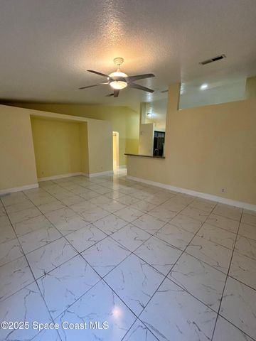 3266 Weyburn Avenue SE, Palm Bay, FL 32909