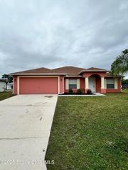 3266 Weyburn Avenue SE, Palm Bay, FL 32909