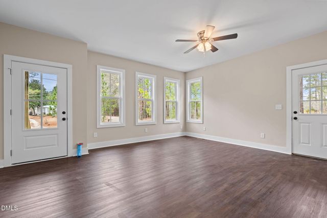 147 Creek Bend Drive, Vass, NC 28394