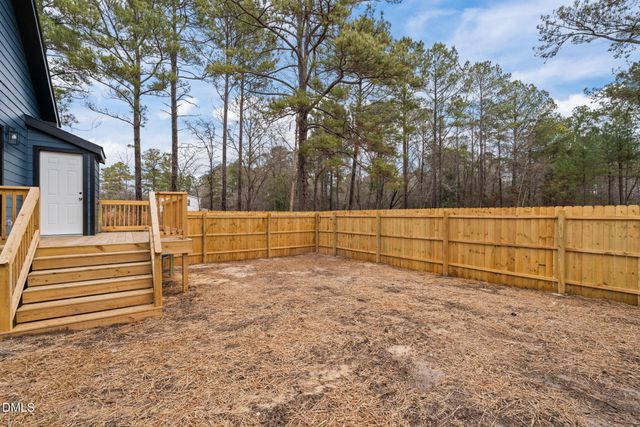 147 Creek Bend Drive, Vass, NC 28394