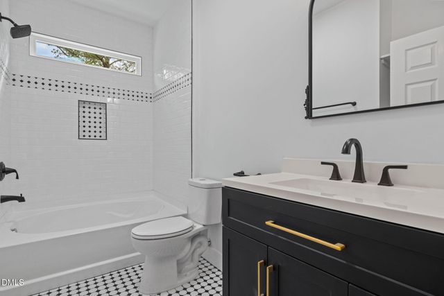 147 Creek Bend Drive, Vass, NC 28394