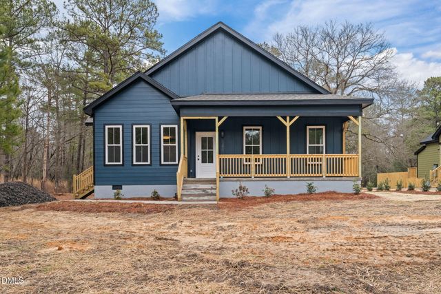 147 Creek Bend Drive, Vass, NC 28394