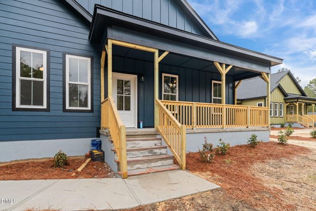 147 Creek Bend Drive, Vass, NC 28394