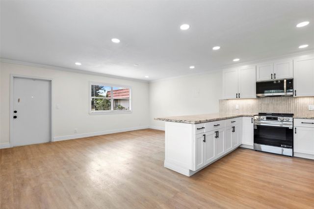 123 Seville Way 123, Delray Beach, FL 33446