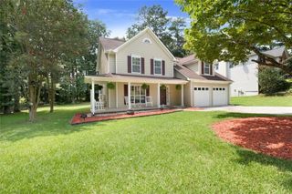 9878 Point View Drive, Jonesboro, GA 30238