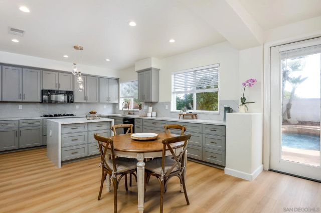 1749 Skimmer Ct, Carlsbad, CA 92011
