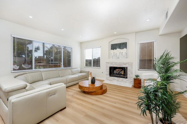 1749 Skimmer Ct, Carlsbad, CA 92011