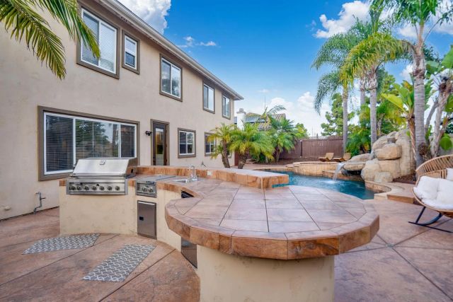 1749 Skimmer Ct, Carlsbad, CA 92011