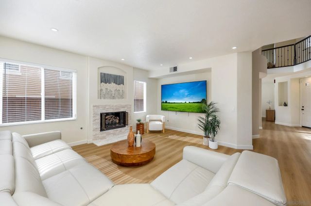 1749 Skimmer Ct, Carlsbad, CA 92011