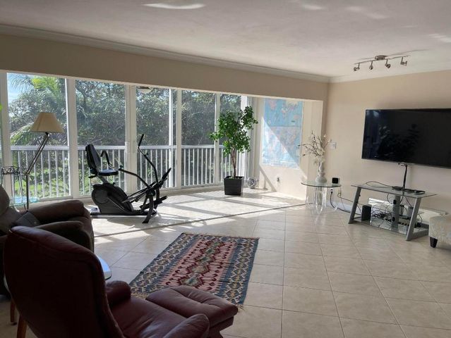 300 E Royal Palm Road 0420, Boca Raton, FL 33432