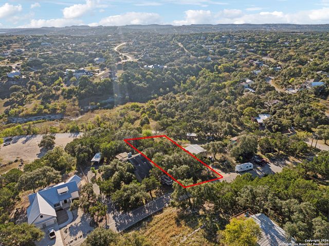 1831 W LAKESIDE DR, Canyon Lake, TX 78133