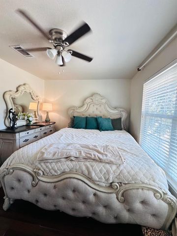 6026 Yorkglen Manor Lane, Houston, TX 77084