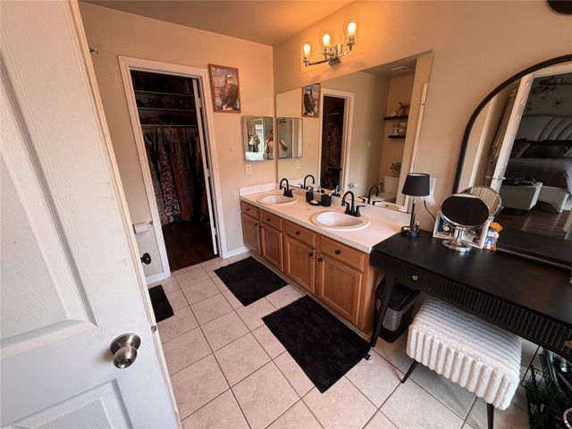 6026 Yorkglen Manor Lane, Houston, TX 77084