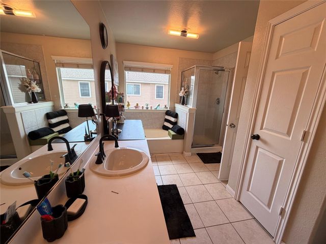 6026 Yorkglen Manor Lane, Houston, TX 77084