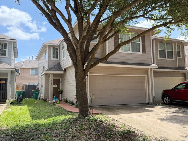 6026 Yorkglen Manor Lane, Houston, TX 77084