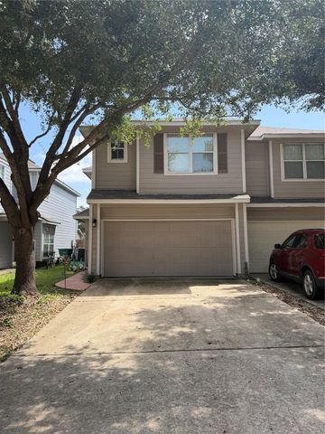 6026 Yorkglen Manor Lane, Houston, TX 77084