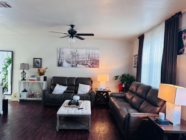 6026 Yorkglen Manor Lane, Houston, TX 77084