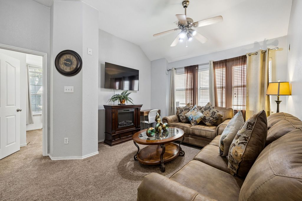 1023 Aviary, Aubrey, TX 76227 — photo 4