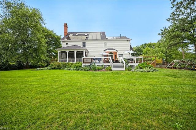 111 Laydon WAY, Poquoson, VA 23662
