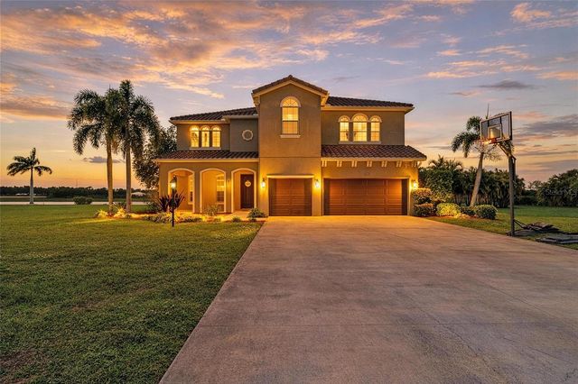 8438 WEBBER ROAD, Sarasota, FL 34240