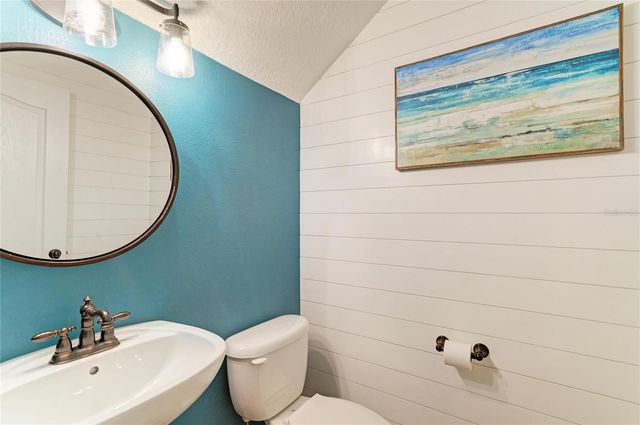8438 WEBBER ROAD, Sarasota, FL 34240