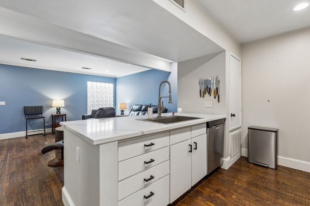 4134 Travis Street 3, Dallas, TX 75204