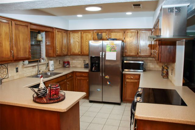 5240 Kiwanis Road, Dallas, TX 75236