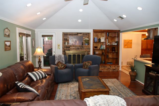 5240 Kiwanis Road, Dallas, TX 75236