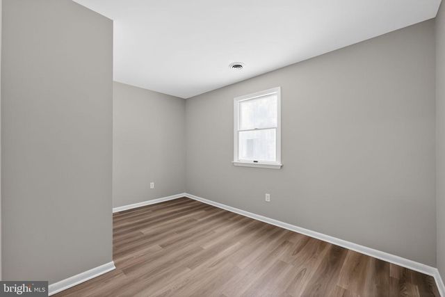 9 MAISE AVE, Linwood, PA 19061