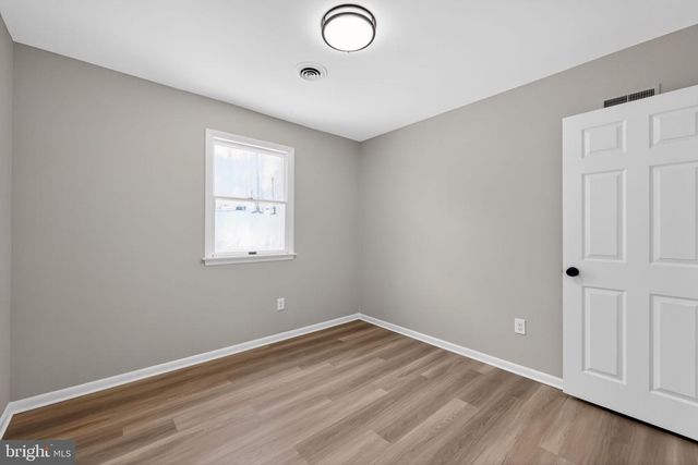 9 MAISE AVE, Linwood, PA 19061