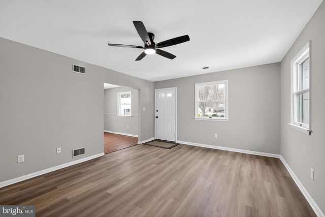 9 MAISE AVE, Linwood, PA 19061