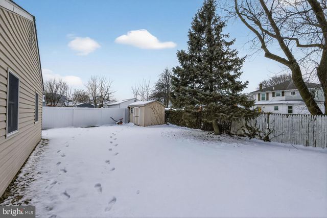 9 MAISE AVE, Linwood, PA 19061