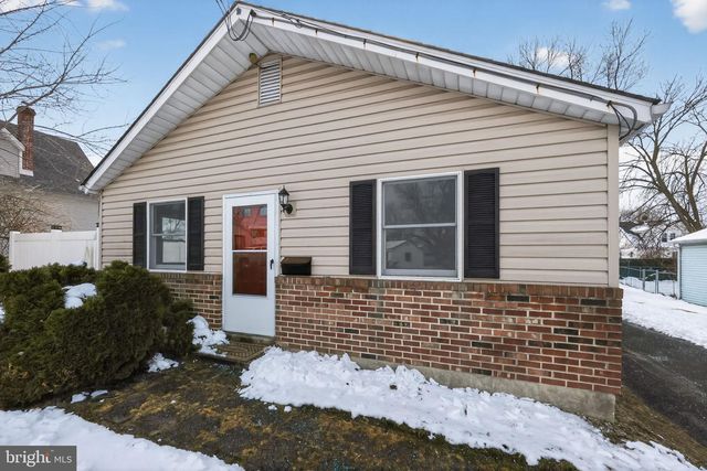 9 MAISE AVE, Linwood, PA 19061